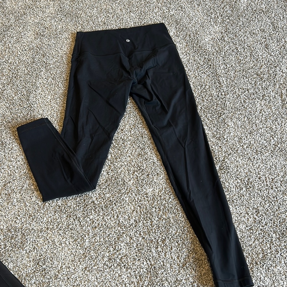 Black leggings